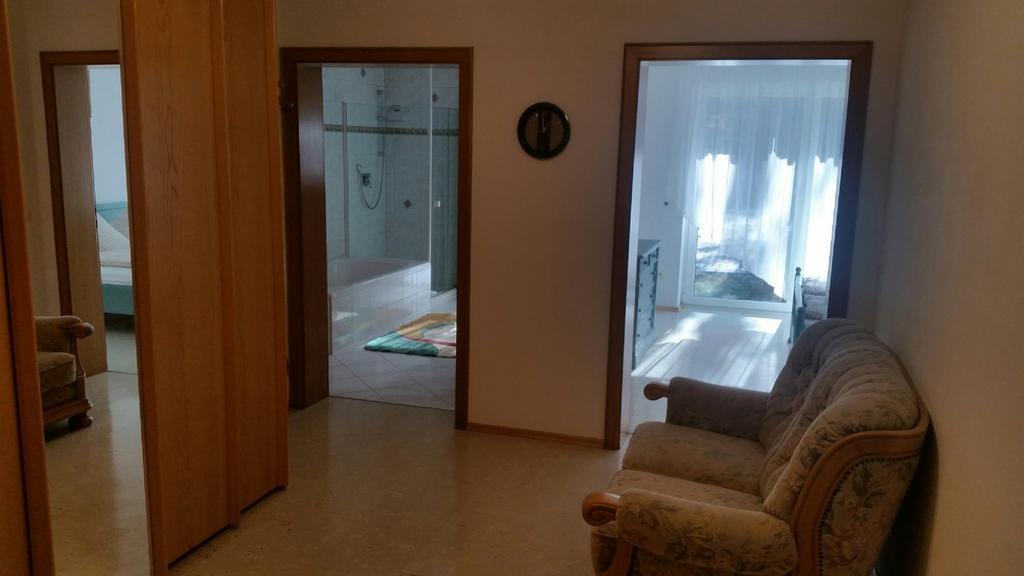 Hotel-Pension Haus Hubertus Weigendorf Quarto foto